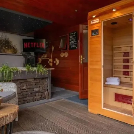Ferienwohnung In Bei Garmisch Mit Privatem Whirlpool Und Sauna